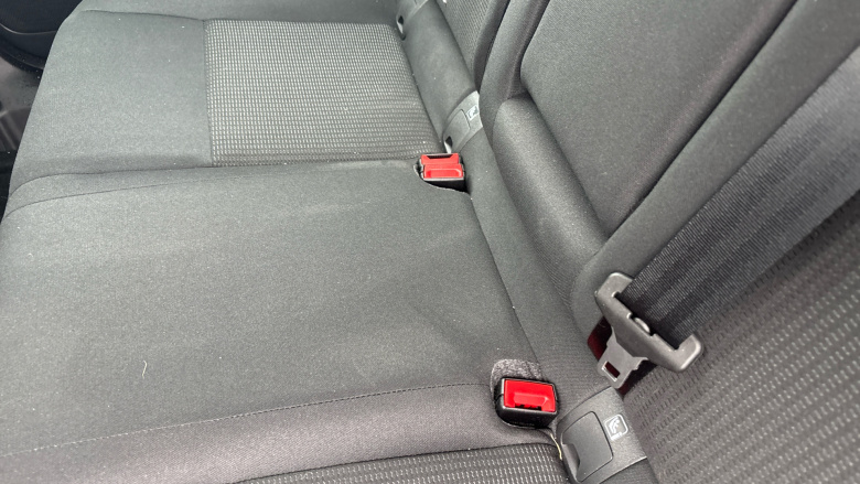 Nissan Qashqai 1.3 DiG-T MH Acenta Premium 5dr Petrol Hatchback